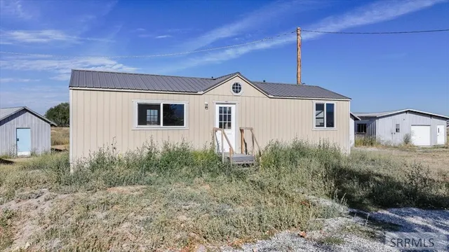 $380,000 | 2578 South S Highway, Preston, ID 83263