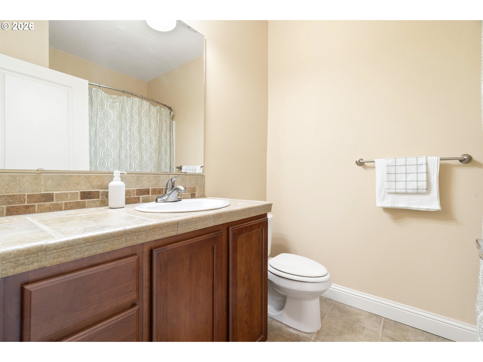 12105 Southeast High Creek Road Happy Valley, OR 97086 - Photo 28 of 44 Bathroom