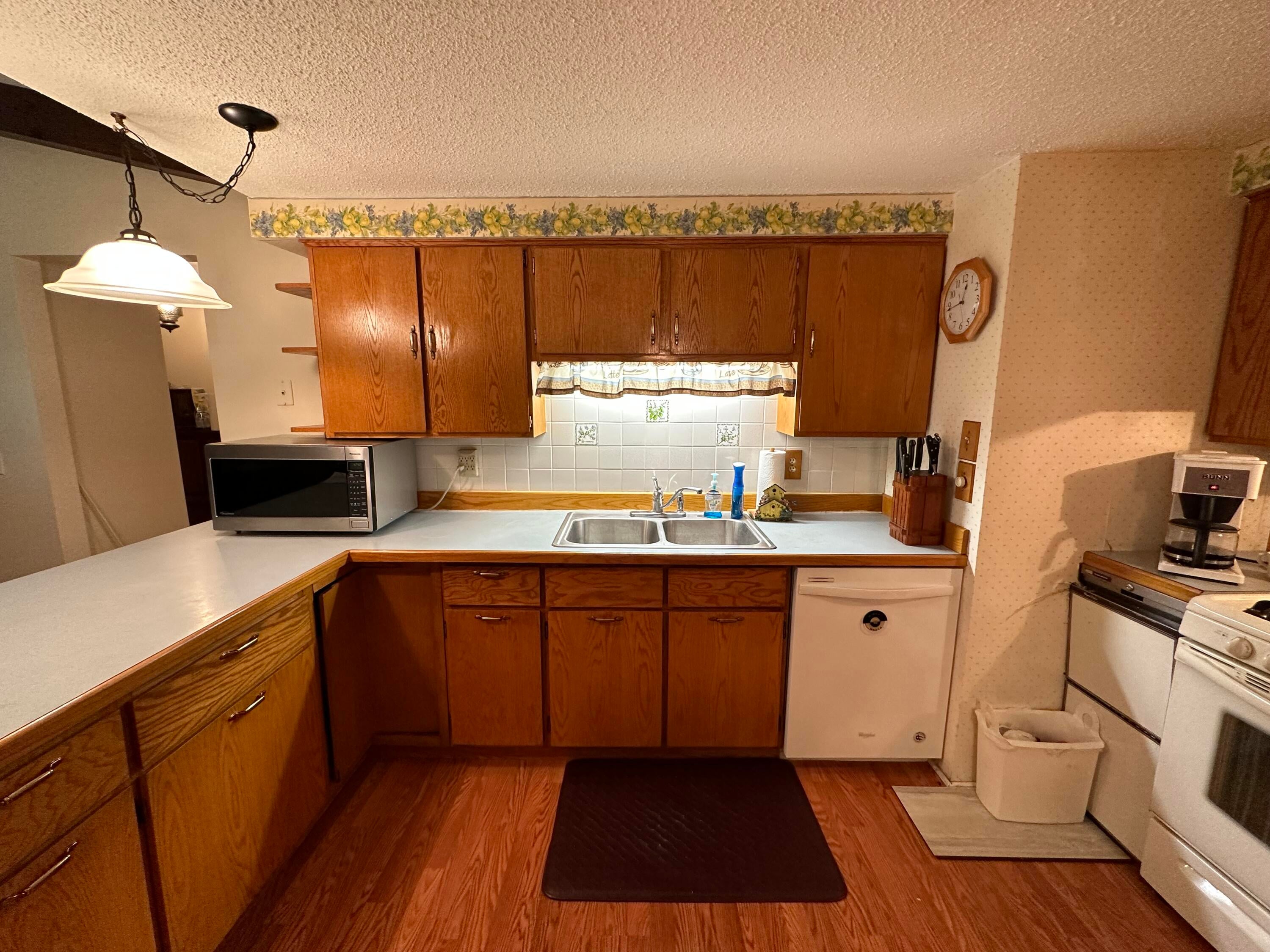3824 Sheridan Road Lewiston, MI 49756 - Photo 10 of 29 Gallery Image 10