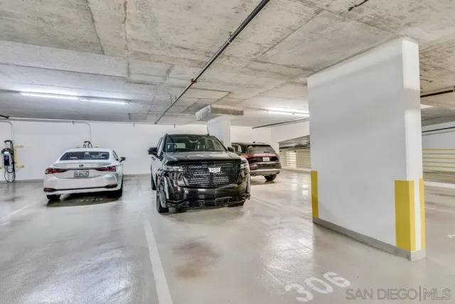 $1,295,000 | 700 West E Street, Unit 2404, San Diego, CA 92101