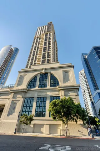 $1,295,000 | 700 West E Street, Unit 2404, San Diego, CA 92101