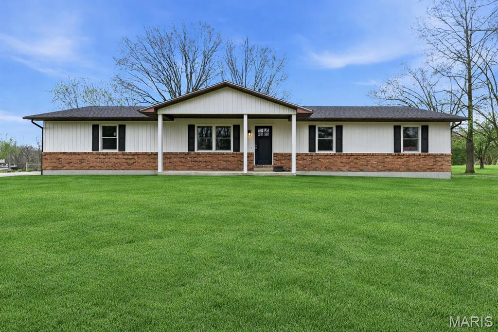 31857 Cedar Trail Road Warrenton, MO 63383 - Photo 3 of 55