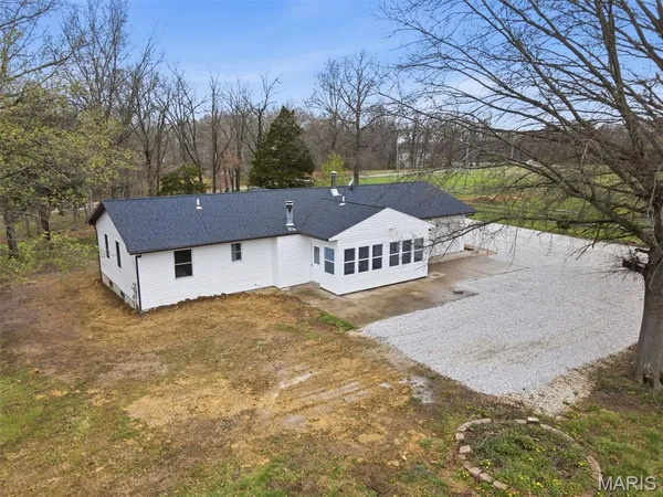 $450,000 | 31857 Cedar Trail Road, Warrenton, MO 63383