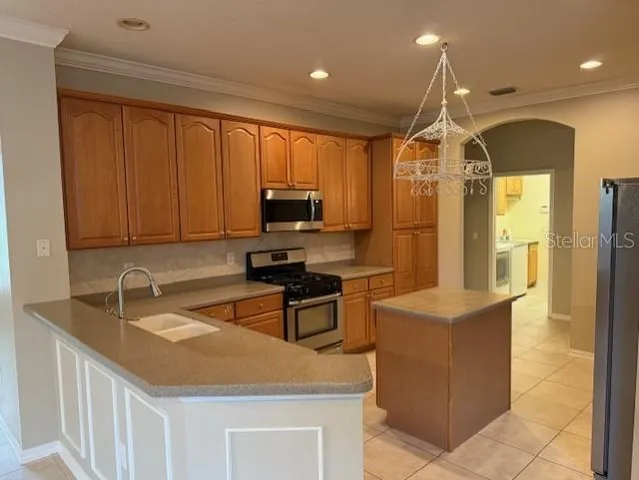 $4,000 | 5955 Jaegerglen Drive, Lithia, FL 33547