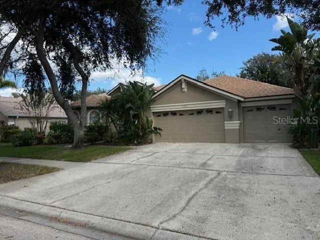 $4,000 | 5955 Jaegerglen Drive, Lithia, FL 33547