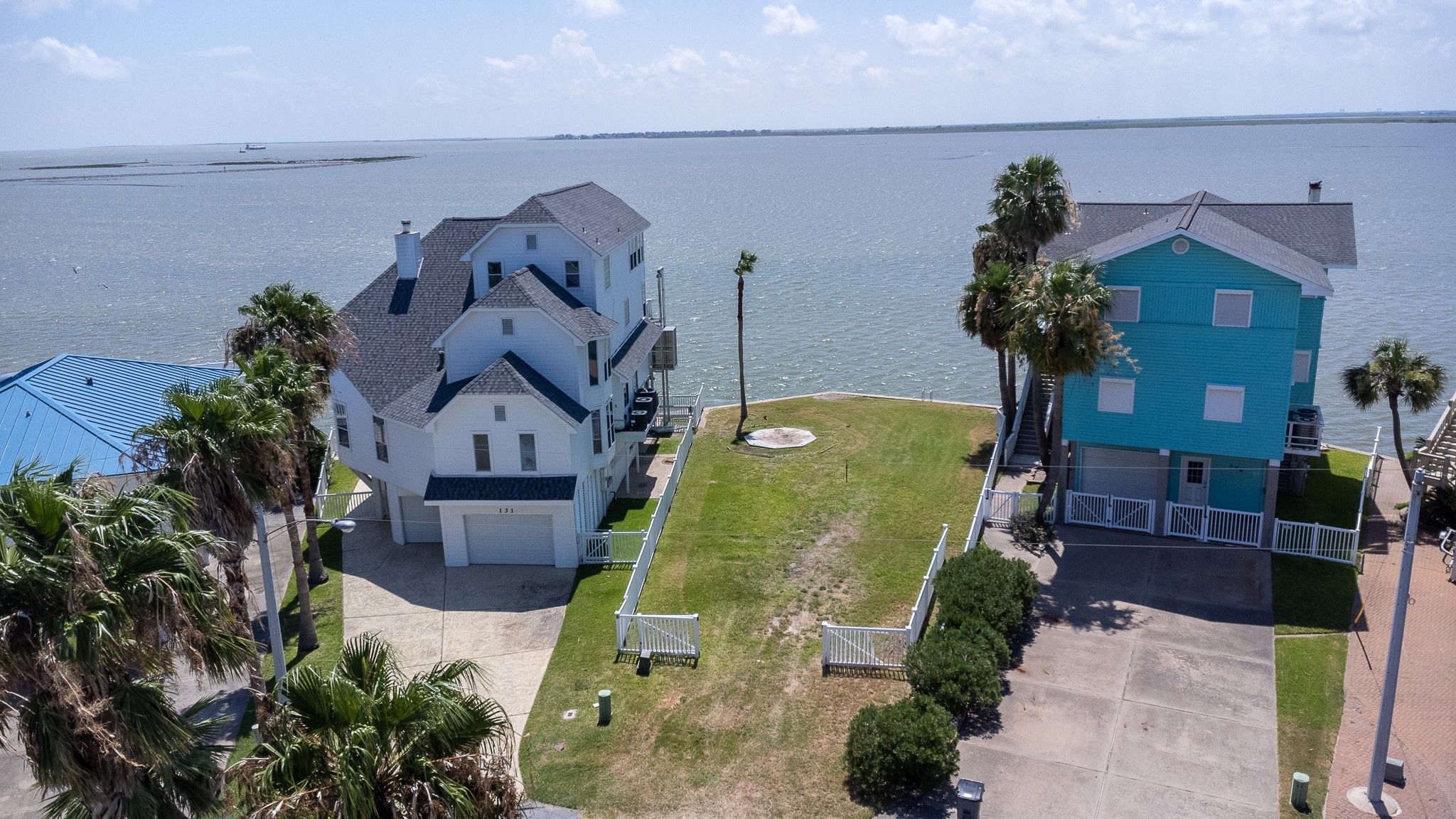 135 Isles End Road Tiki Island, TX 77554 - Photo 2 of 9 Best west-facing views on the island