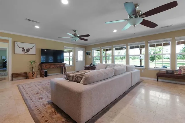 $599,999 | 10292 U.S. Highway 190, Lometa, TX 76853