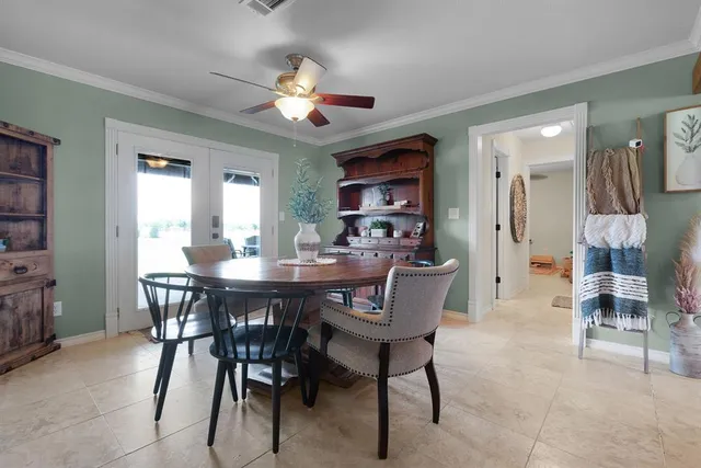 $599,999 | 10292 U.S. Highway 190, Lometa, TX 76853