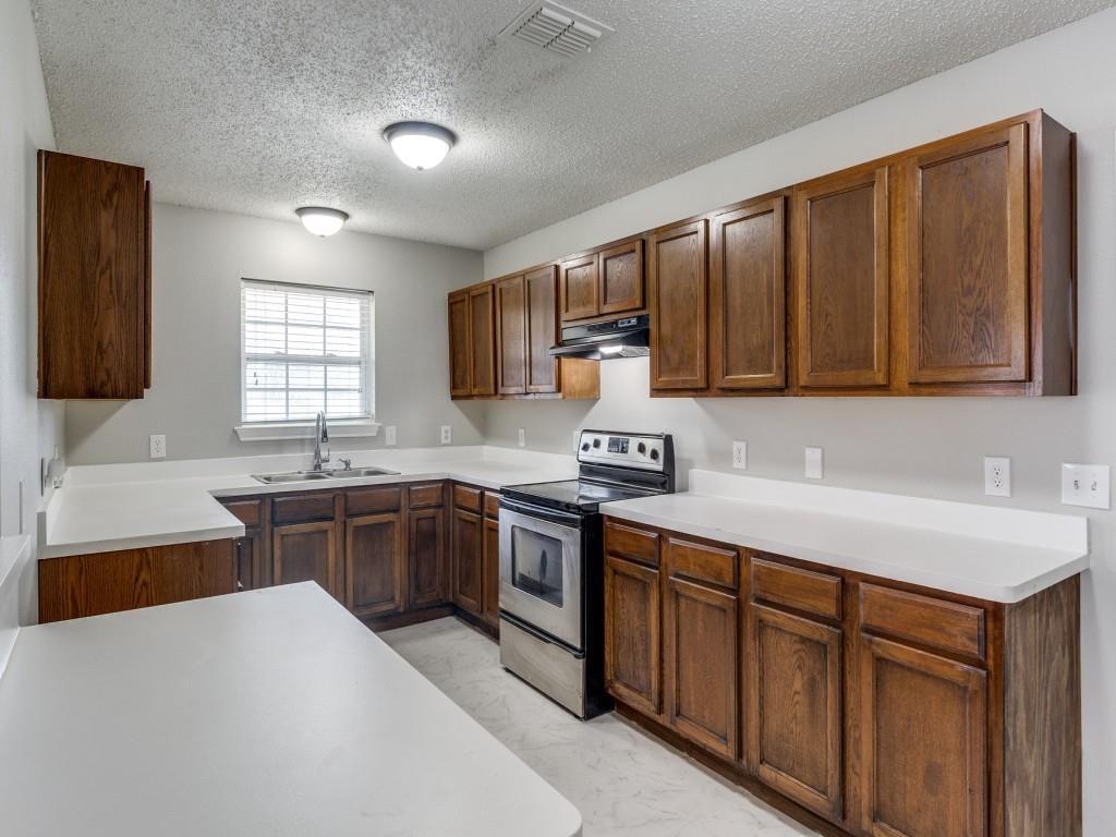 2621 Choice Street Dallas, TX 75215 - Photo 3 of 25