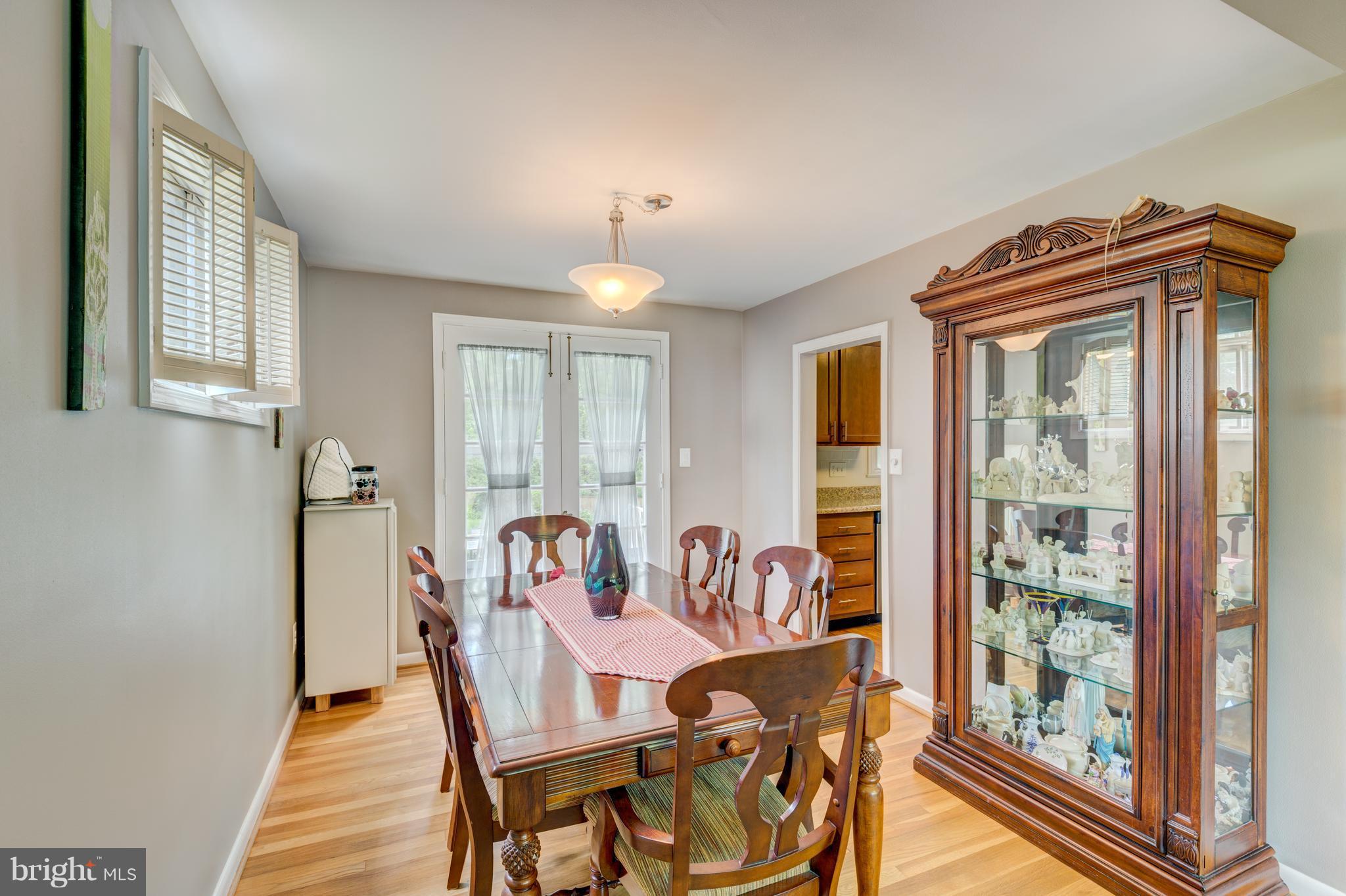 205 Meadowvale Road Lutherville-Timonium, MD 21093 - Photo 4 of 30 Large dining room seats a crowd.