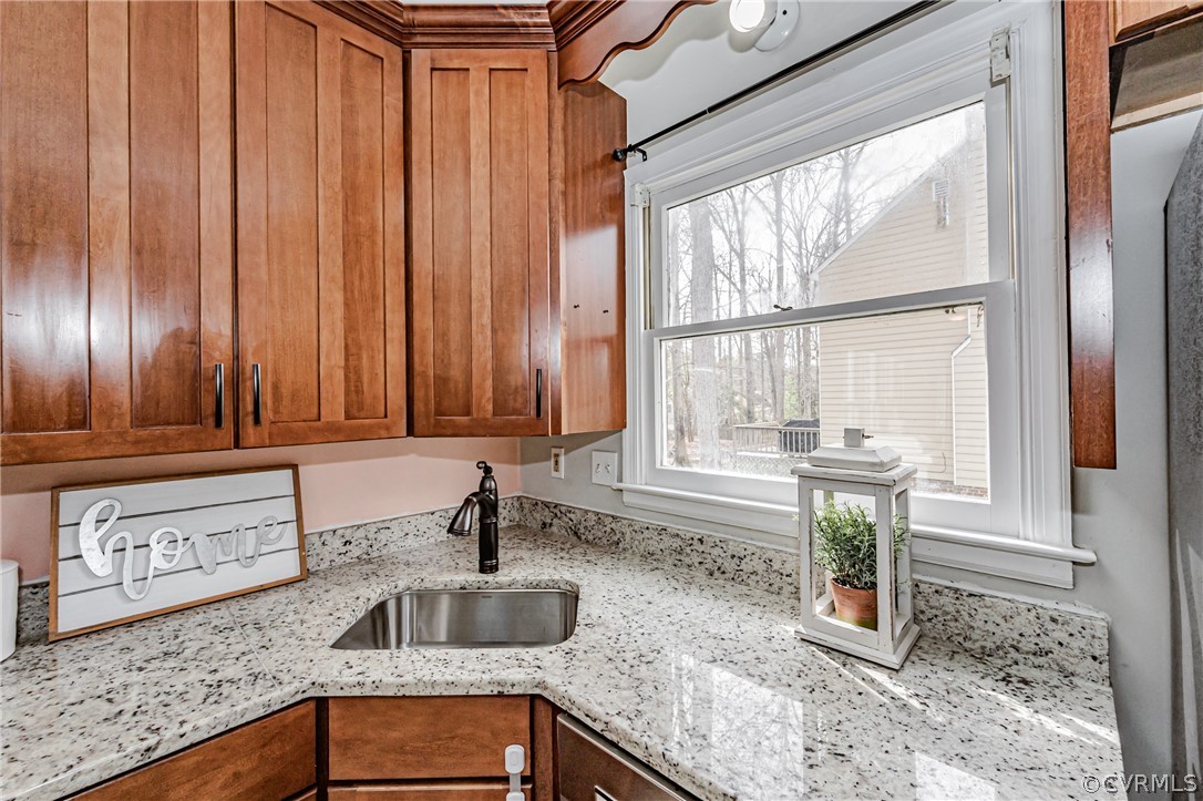 5414 Standing Oak Road Midlothian, VA 23112 - Photo 12 of 40 Gallery Image 12
