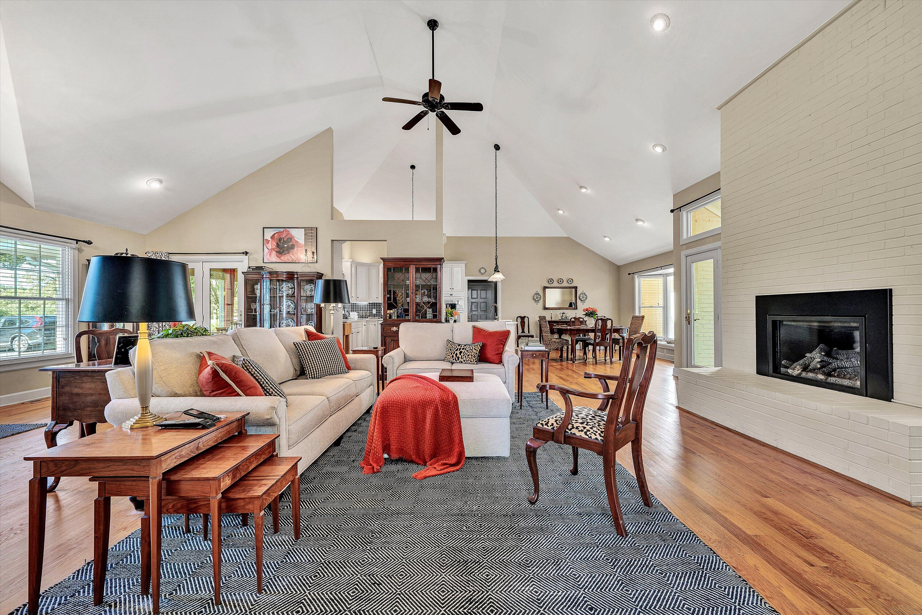 595 Gangplank Road Moneta, VA 24121 - Photo 6 of 64 06-DSC06820