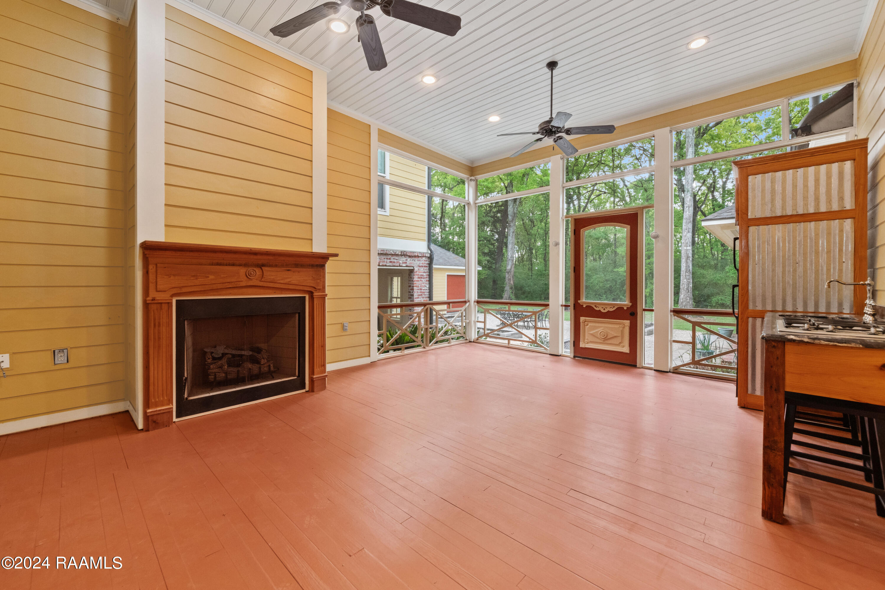 529 Rue La Belle Breaux Bridge, LA 70517 - Photo 15 of 50 529RueLaBelle-48