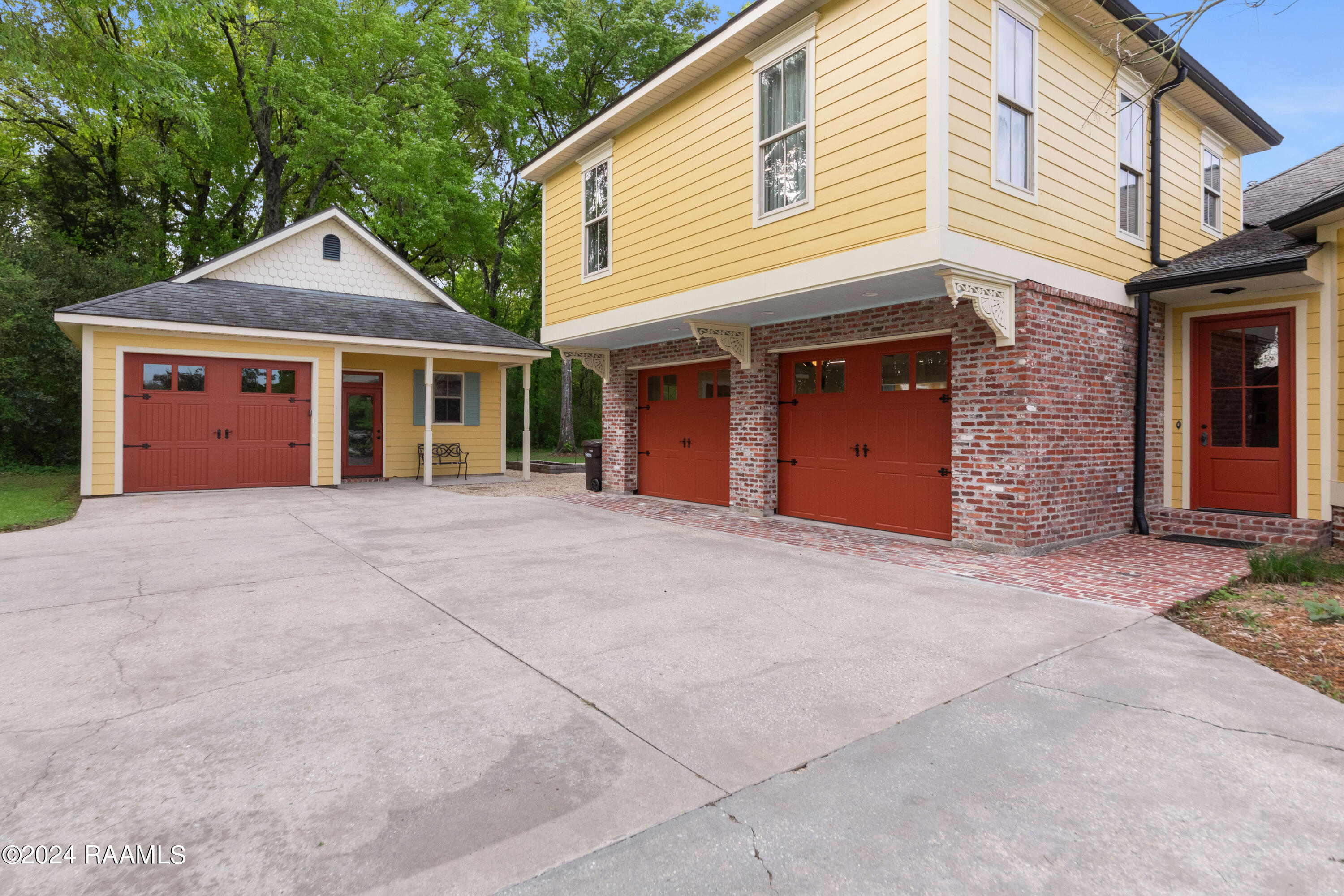529 Rue La Belle Breaux Bridge, LA 70517 - Photo 7 of 50 529RueLaBelle-6