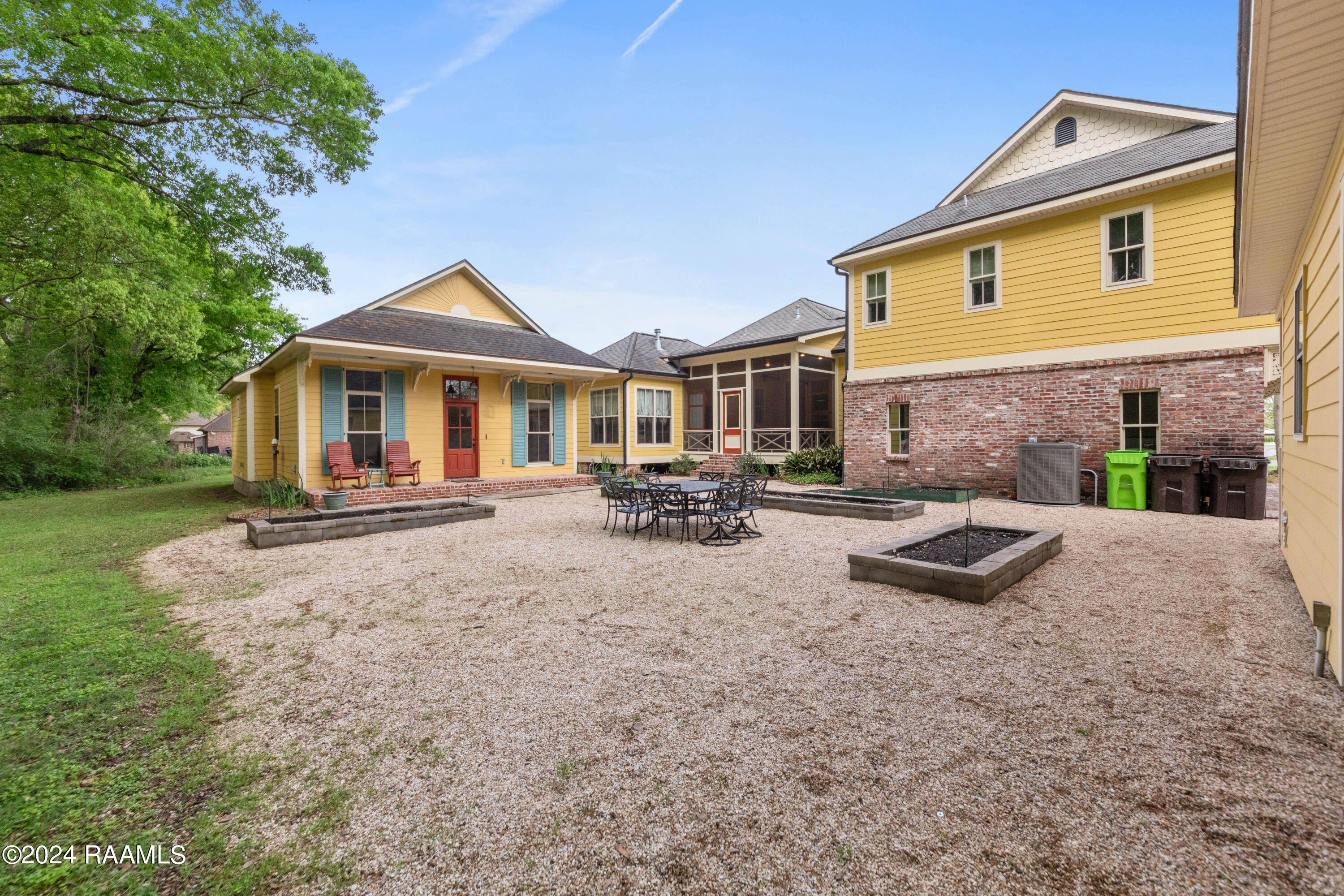 529 Rue La Belle Breaux Bridge, LA 70517 - Photo 9 of 50 529RueLaBelle-8