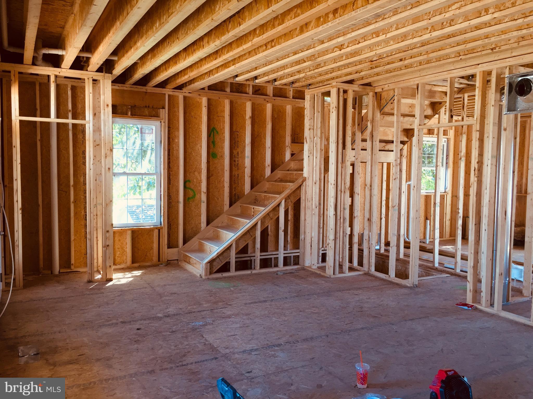 7101 Old North Point Road Baltimore, MD 21219 - Photo 8 of 14 Gallery Image 8