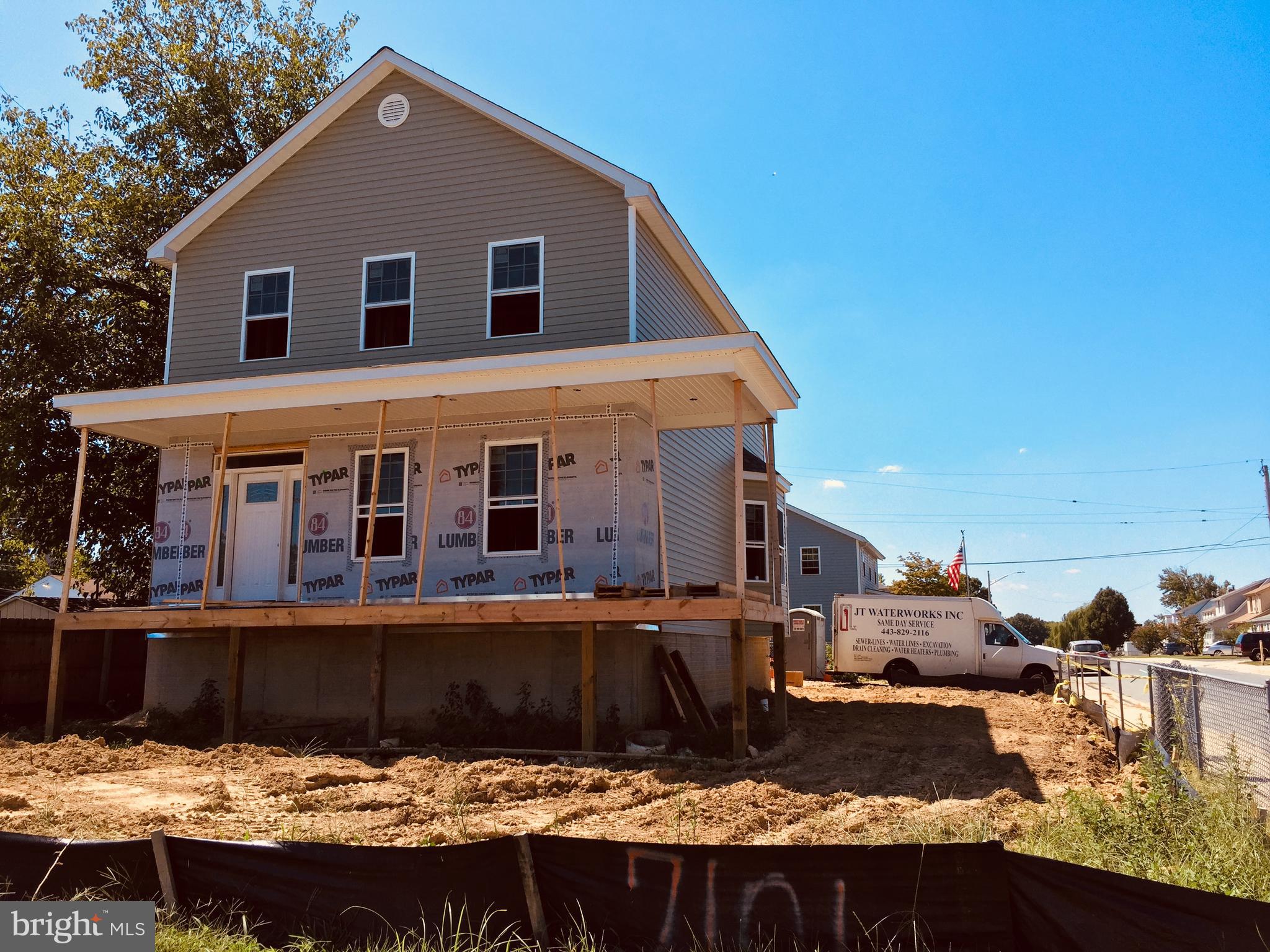 7101 Old North Point Road Baltimore, MD 21219 - Photo 5 of 14 Gallery Image 5
