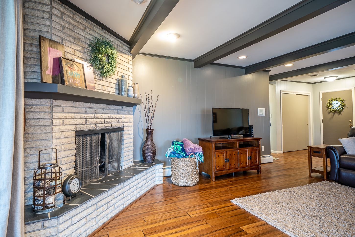 1411 East Springhill Road Warsaw, IN 46580 - Photo 7 of 36 Gallery Image 7