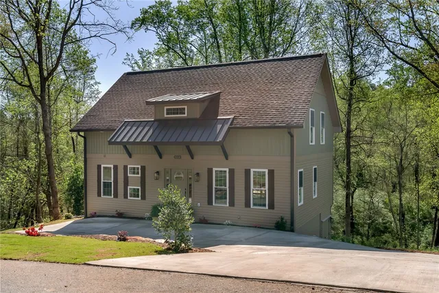 $395,000 | 3064 Woodale Circle, Seneca, SC 29678