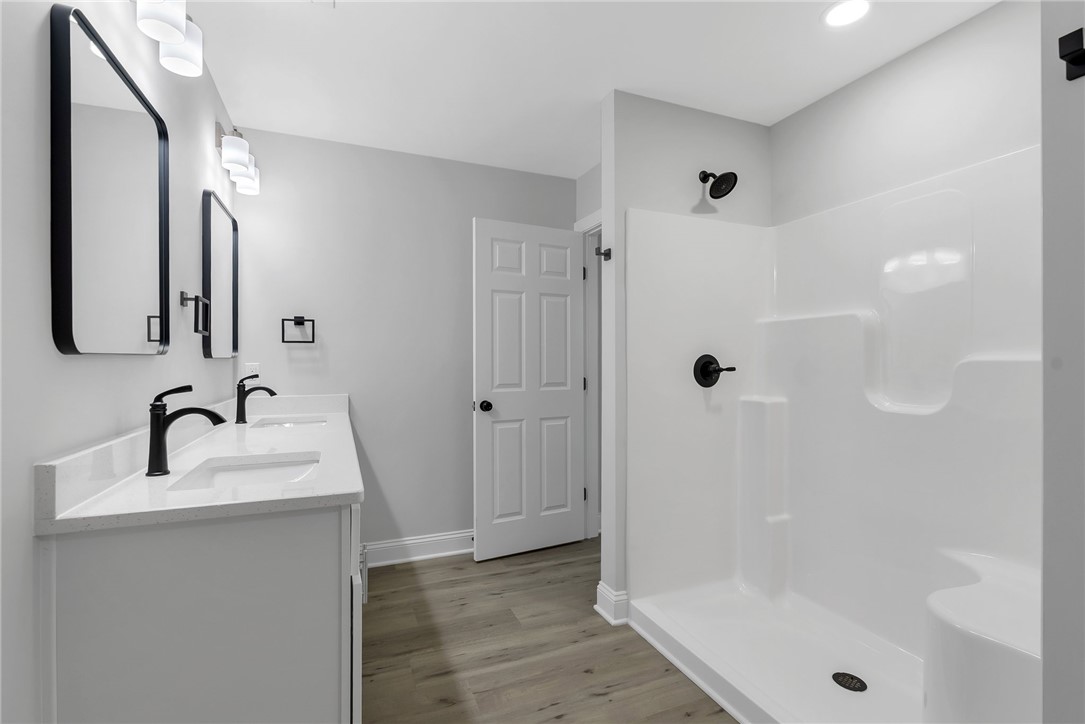 3064 Woodale Circle Seneca, SC 29678 - Photo 19 of 34 Bath 3 Upper Level