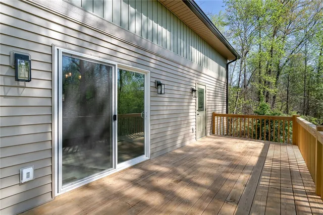 $395,000 | 3064 Woodale Circle, Seneca, SC 29678