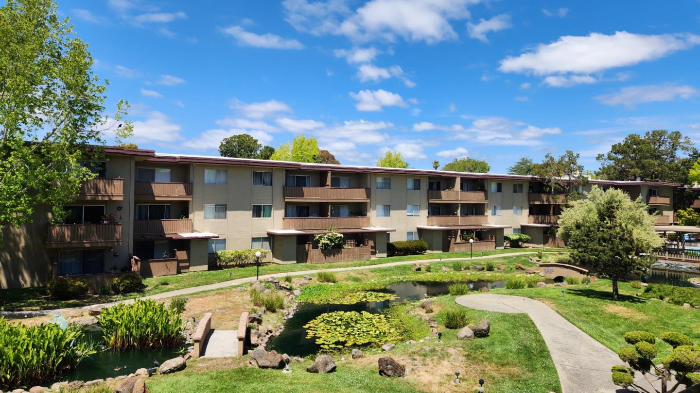 1321 ster Street, Unit D208, Alameda, CA 94501 Compass