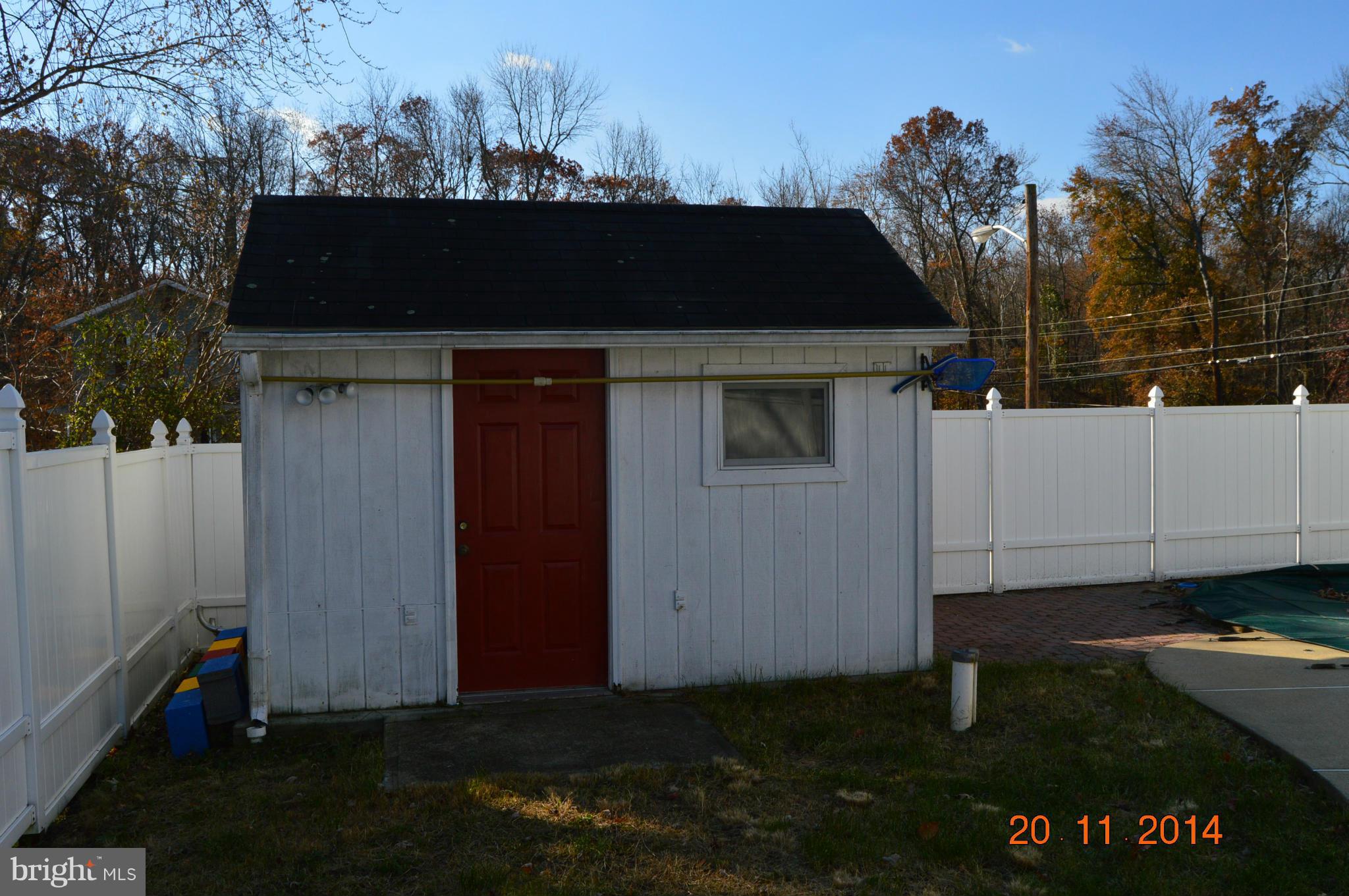 2227 Shore Drive Edgewater, MD 21037 - Photo 18 of 24 Exterior (General)