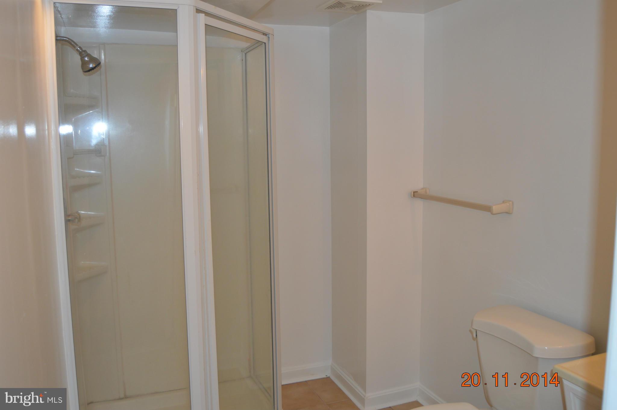 2227 Shore Drive Edgewater, MD 21037 - Photo 10 of 24 Bath (Master)