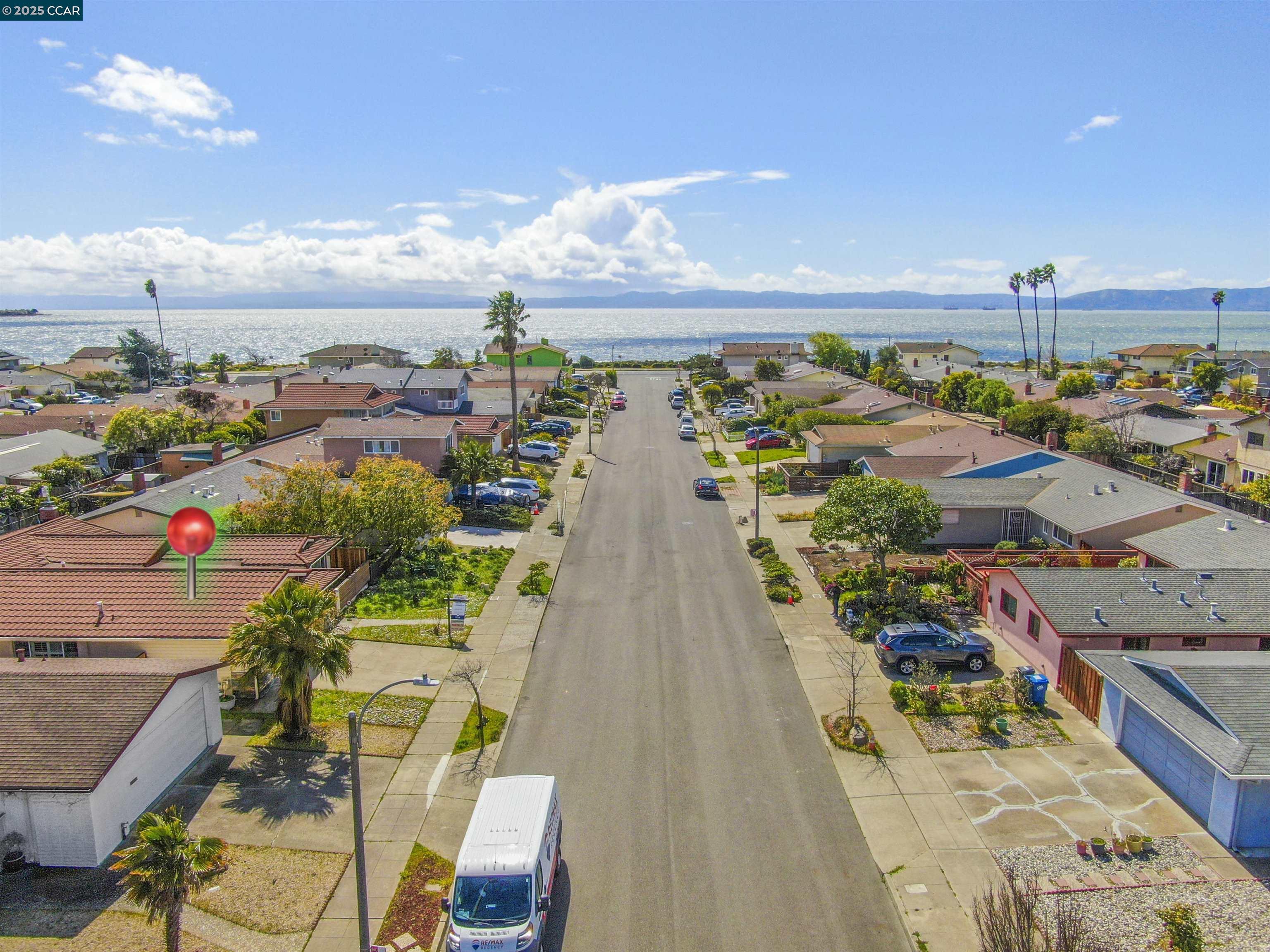 404 Coral Reef Road Alameda, CA 94501 - Photo 14 of 33 a view of a city