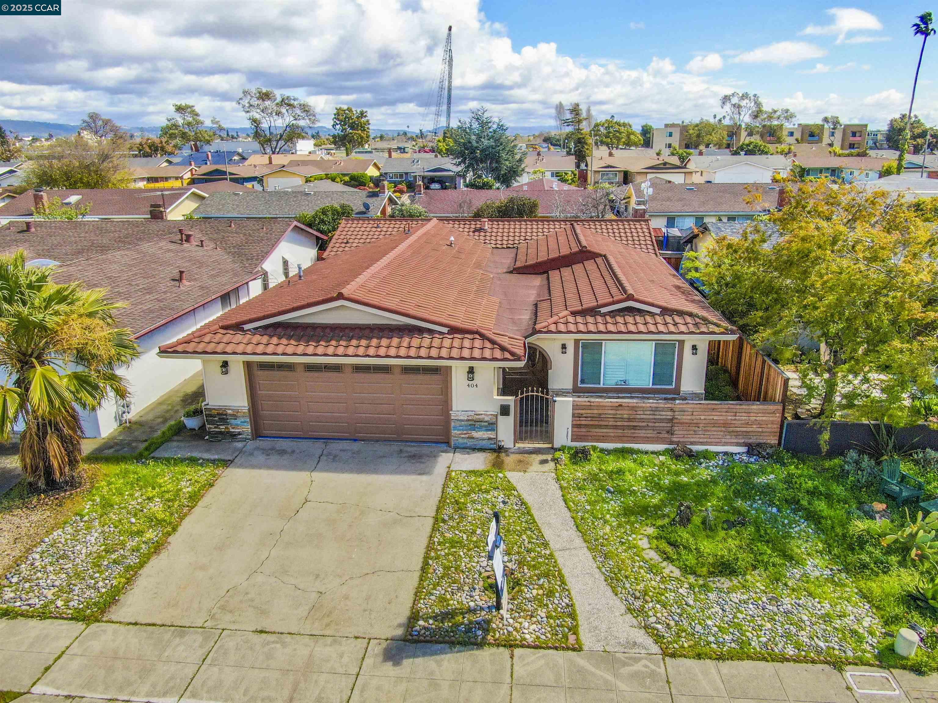 404 Coral Reef Road Alameda, CA 94501 - Photo 6 of 33 a view of a house with a yard