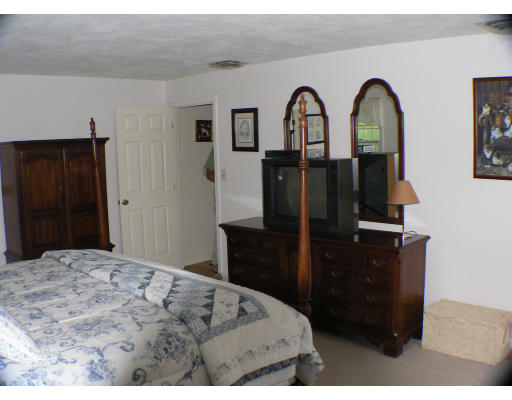 151 Peakham Road Sudbury, MA 01776 - Photo 7 of 11
