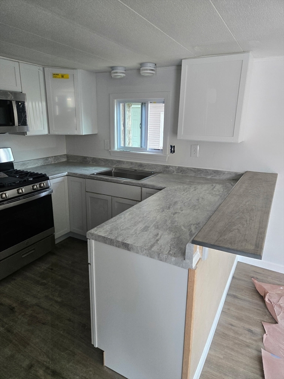 83 Clark Road, Unit L19 Shirley, MA 01464 - Photo 4 of 11 Gallery Image 4