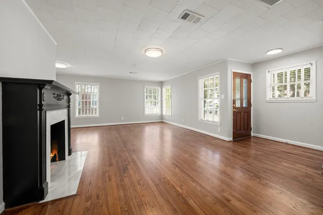 $1,695 | 6438 Pinehurst Drive, Houston, TX 77023