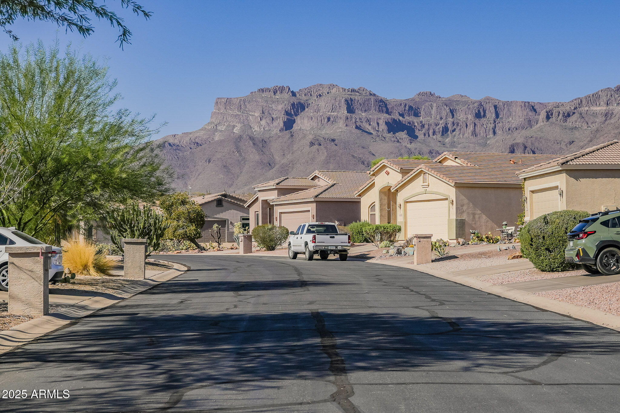4333 South Pony Rider Trail Gold Canyon, AZ 85118 - Photo 9 of 54 3-web-or-mls-Pony-3