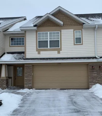 $322,000 | 1595 Fox Hunt Way, Victoria, MN 55386