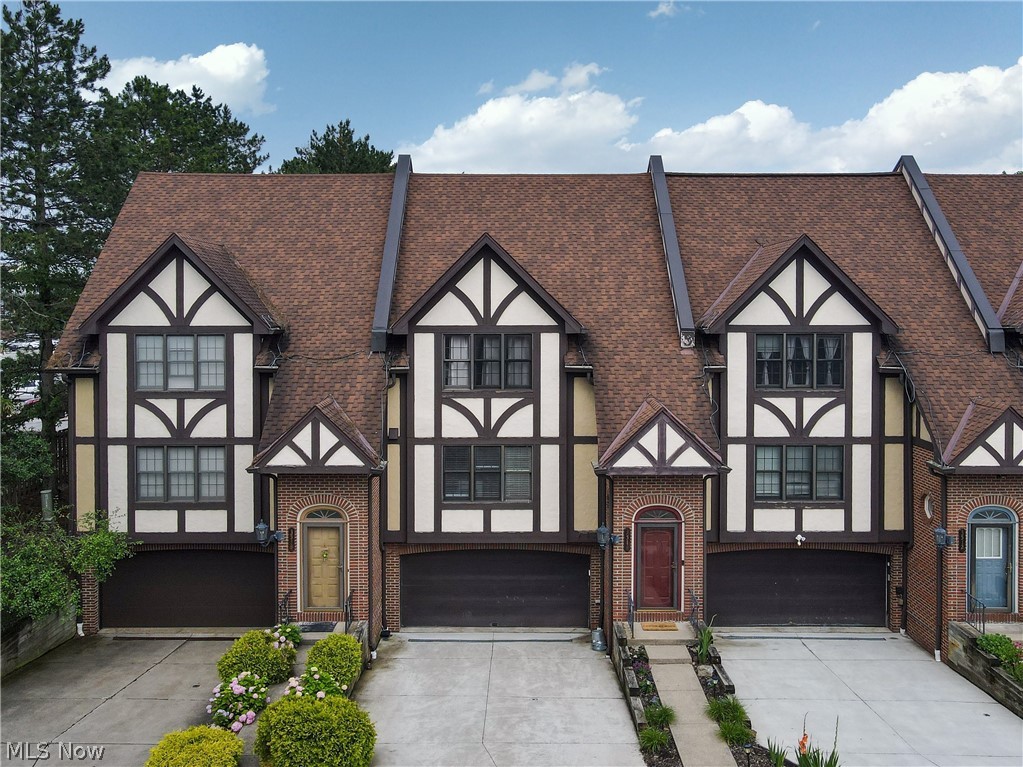3514 Hampton Road Pepper Pike, OH 44122 - Photo 1 of 29 Gallery Image 1