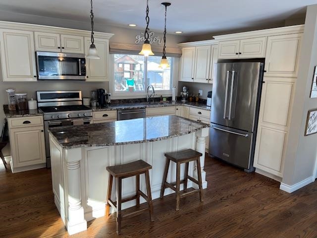1219 Maple Drive Rochester, MI 48307 - Photo 3 of 24 50165068-6af88a13-4f3e-4e7e-ac6e-f38485ab5334.JPG