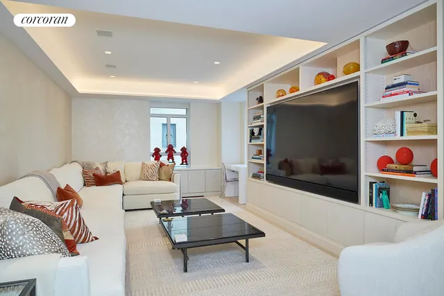 $9,750,000 | 870 5th Avenue, Unit 14E | Lenox Hill