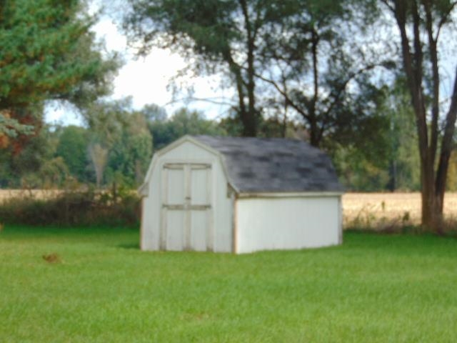 7752 West St Charles Road Sumner, MI 48889 - Photo 5 of 17 1893380-4.JPG