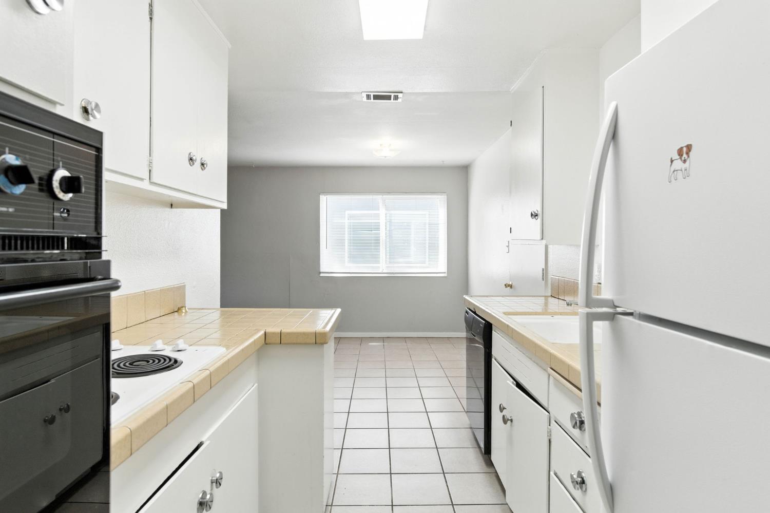 1718 Pole Line Road Davis, CA 95618 - Photo 11 of 22