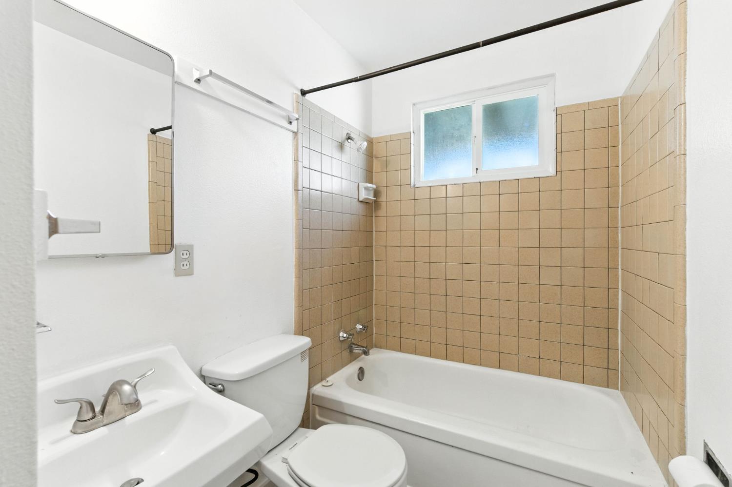 1718 Pole Line Road Davis, CA 95618 - Photo 16 of 22