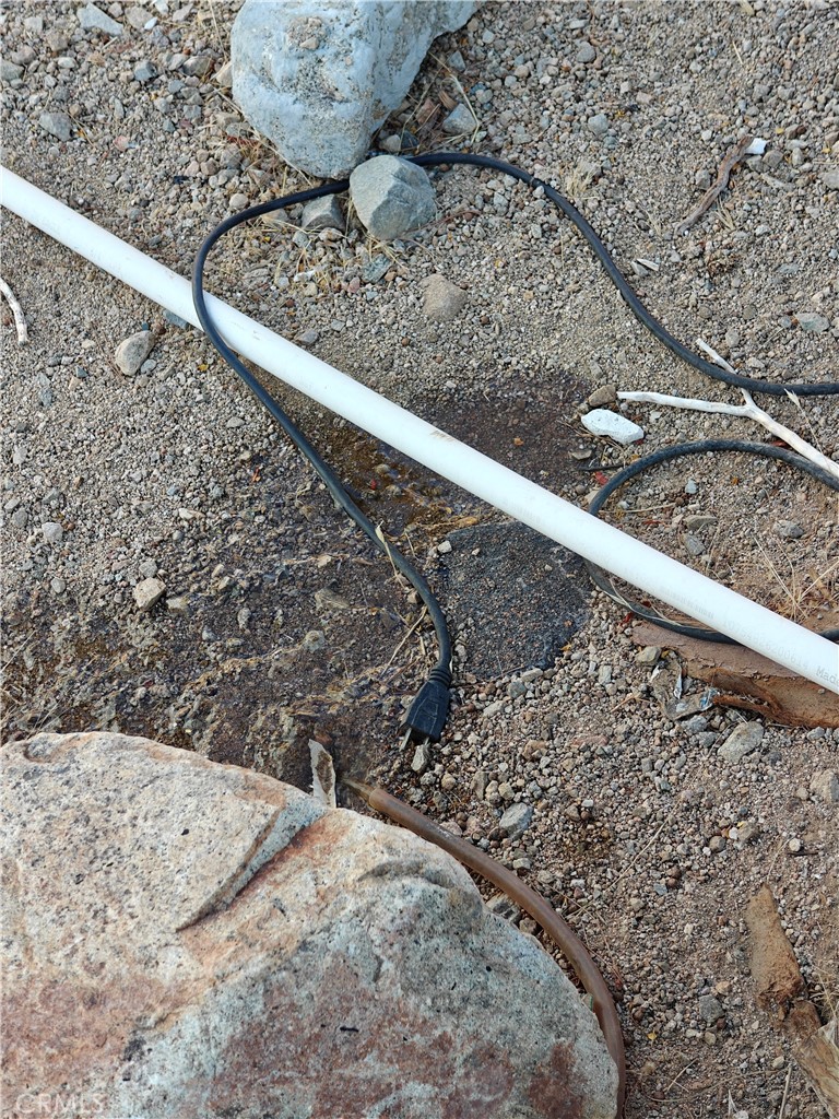 31576 Emerald Road Lucerne Valley, CA 92356 - Photo 31 of 44 a view of roof and outdoor space