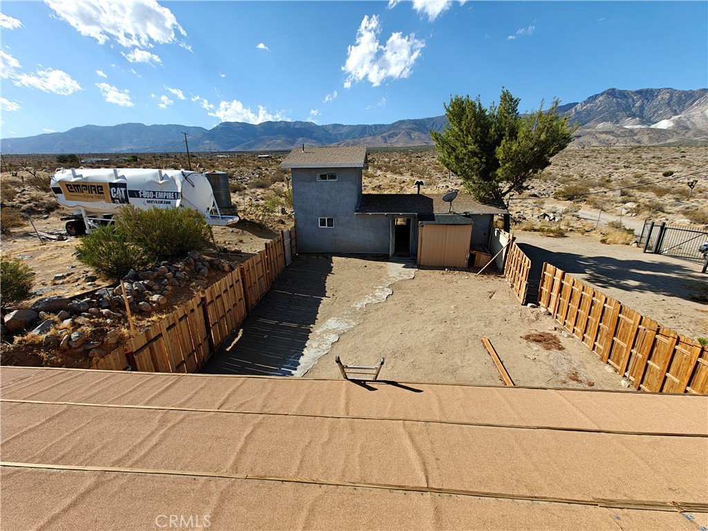 31576 Emerald Road Lucerne Valley, CA 92356 - Photo 33 of 44 a view of a terrace