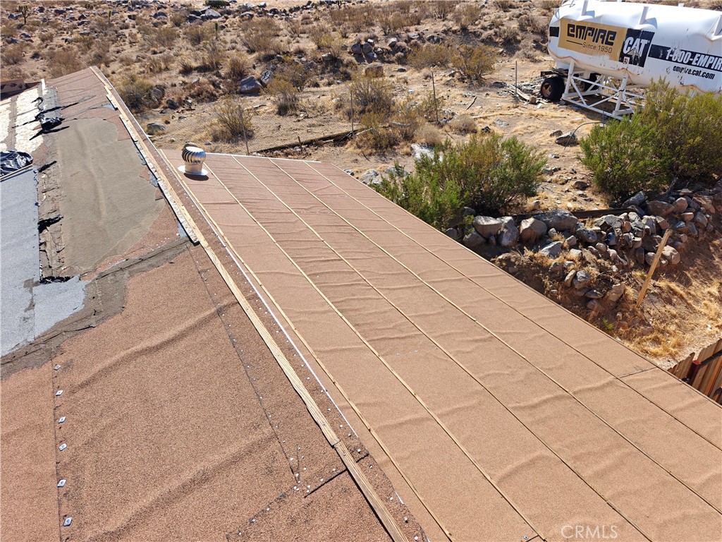 31576 Emerald Road Lucerne Valley, CA 92356 - Photo 38 of 44 a view of balcony