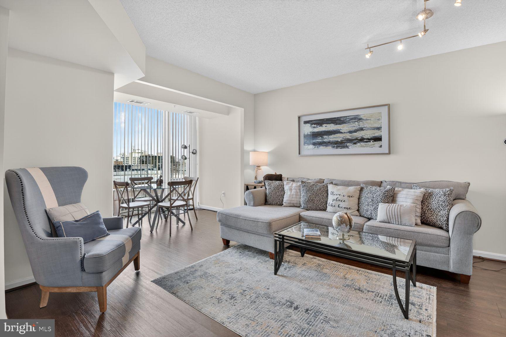 930 Wayne Avenue, Unit 907 Silver Spring, MD 20910 - Photo 3 of 54