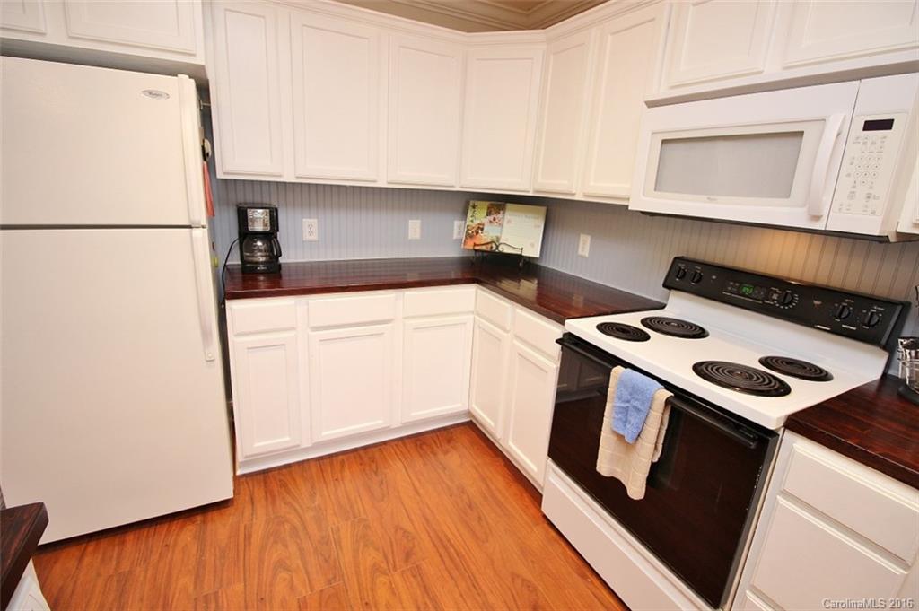 2883 Greenleaf Road Clover, SC 29710 - Photo 9 of 22