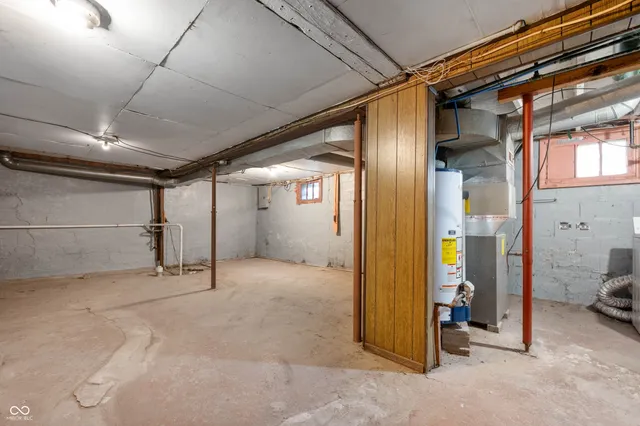 $67,900 | 2915 Central Avenue, Anderson, IN 46016