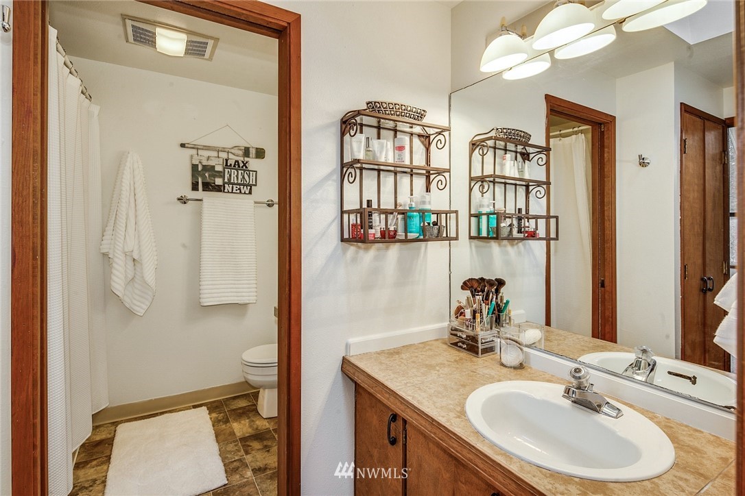 14515 Southeast 139th Place Renton, WA 98059 - Photo 20 of 35 Gallery Image 20