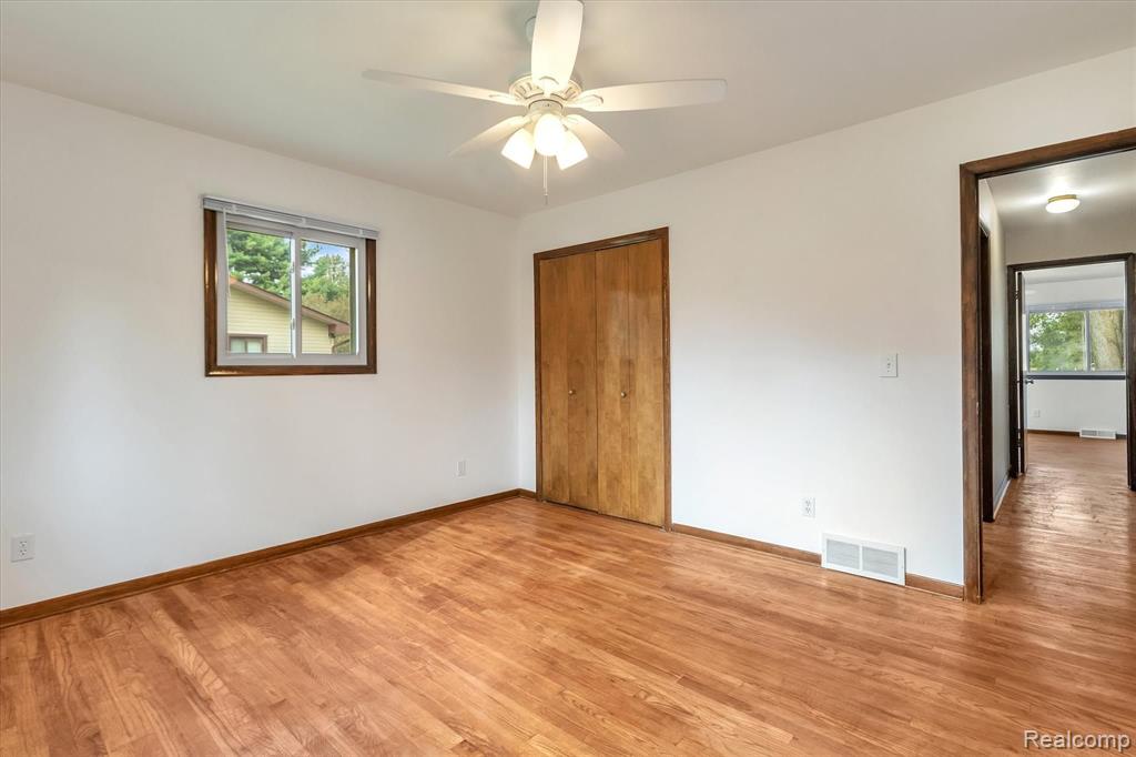 8926 Hannan Road Wayne, MI 48184 - Photo 28 of 54