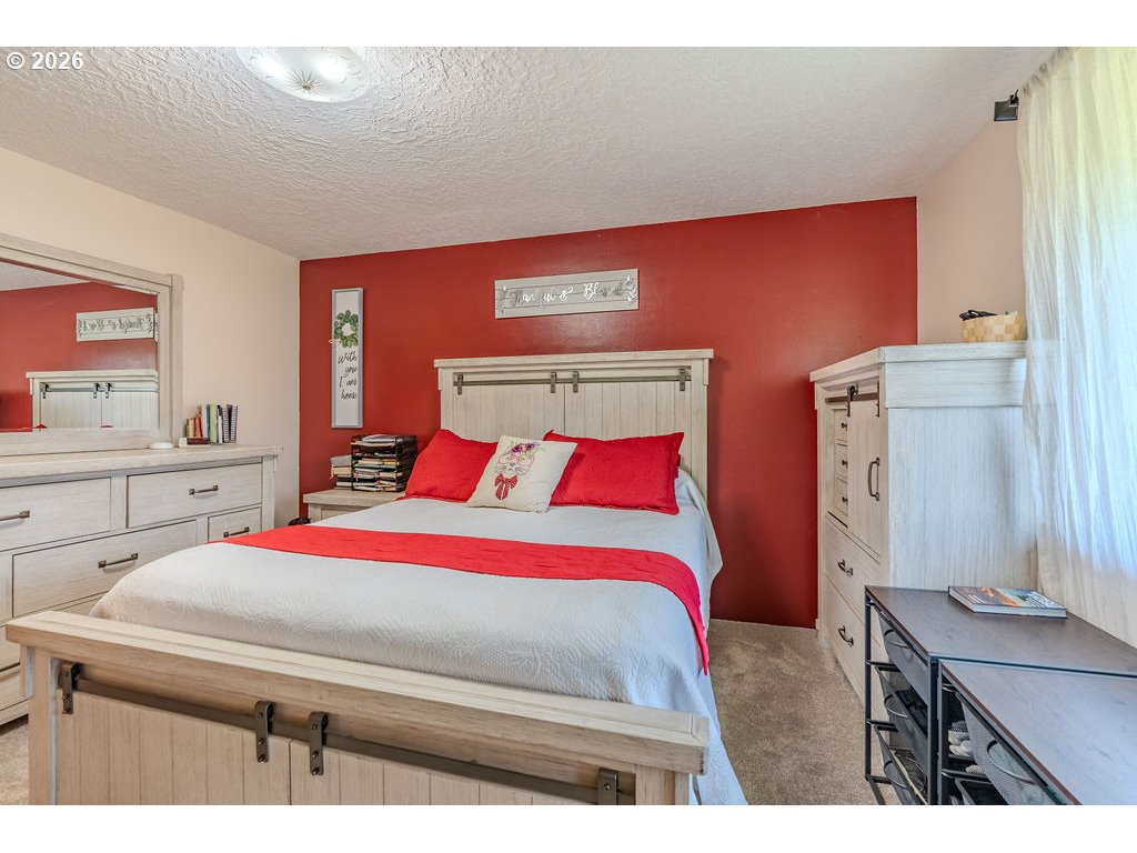 32728 Northeast Chamberlain Road Corbett, OR 97019 - Photo 19 of 45 Bedroom, Primary